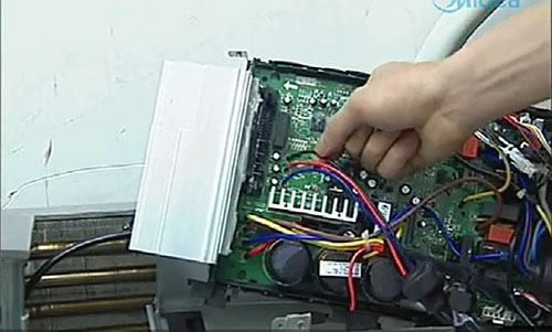 城子河美的空调电话是多少